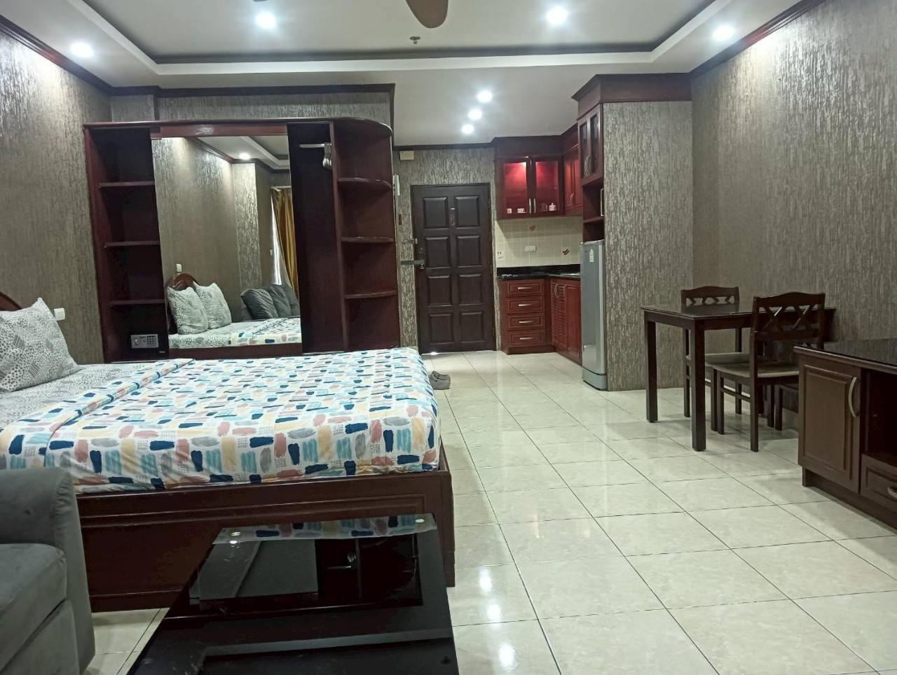 View Talay 6 Pattaya Beach By Anatolia Condo Suite Zewnętrze zdjęcie