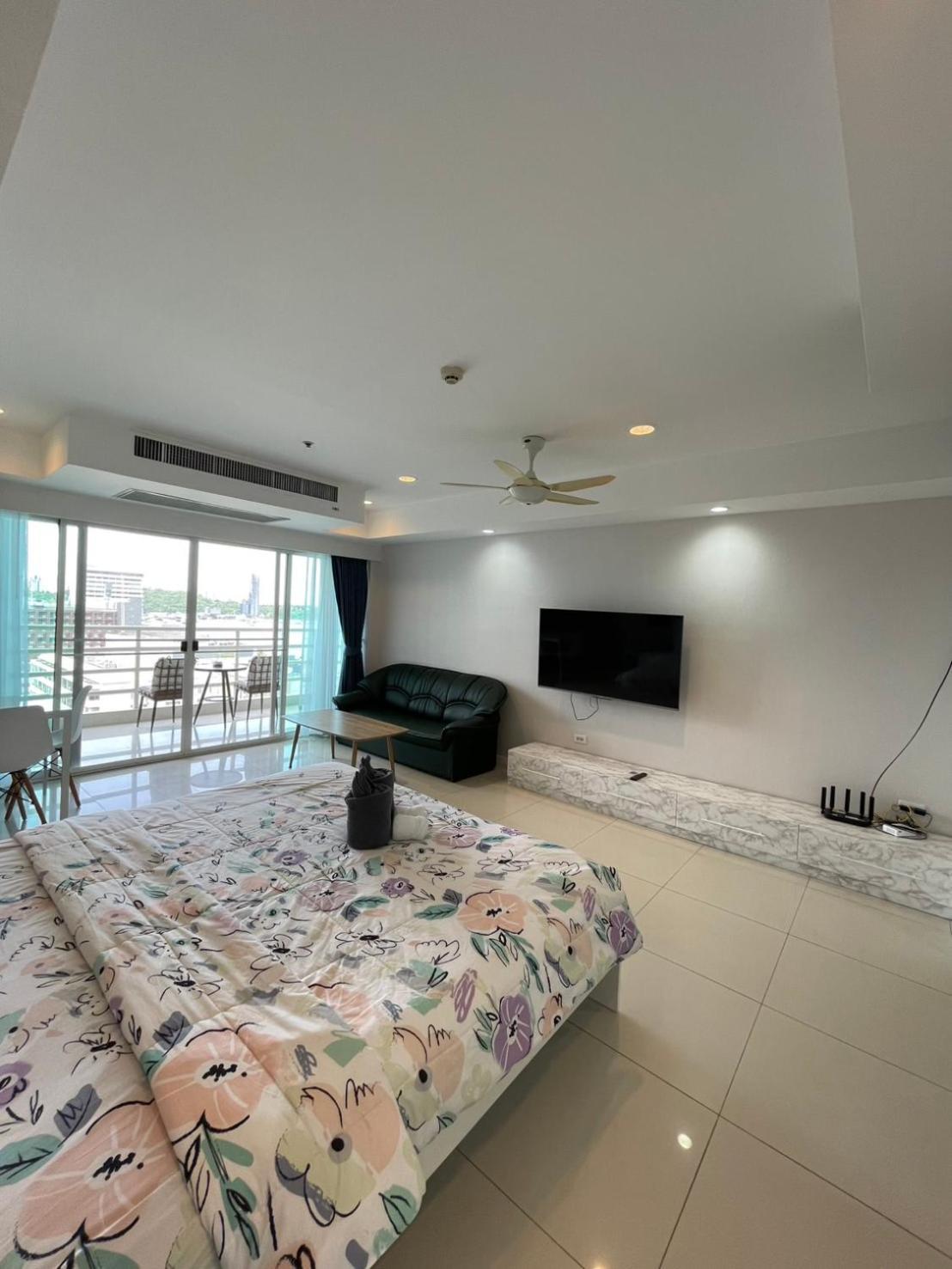 View Talay 6 Pattaya Beach By Anatolia Condo Suite Zewnętrze zdjęcie